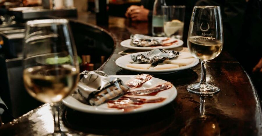 Triana: Authentic Flamenco & Tapas Tour - Starting at the Setas de Sevilla