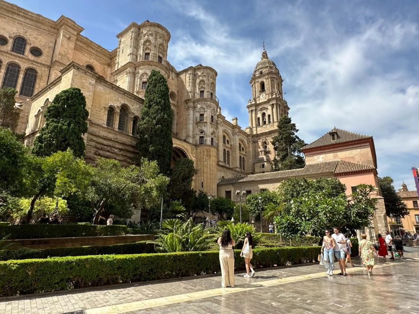 Ultimate Malaga: History and Tapas All Included - Málaga Cathedral, with an important Sunday change