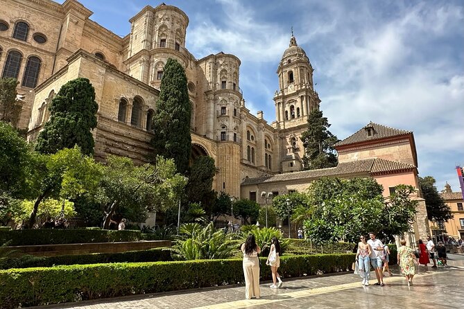 Ultimate Malaga History & Tapas - All Included Full Experience - Tapas in two local bars
