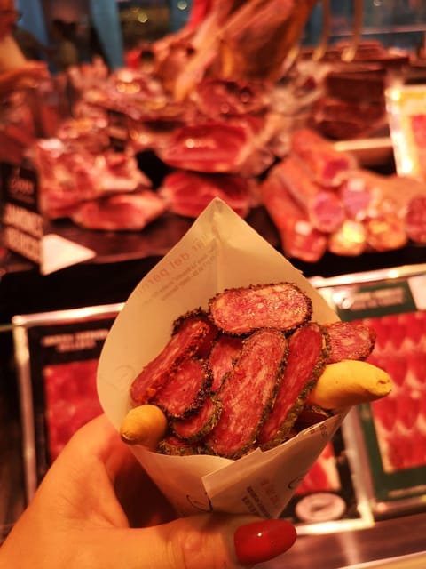 Valencia: Authentic Tapas & Drinks with a Local - Starting in Valencia’s old city