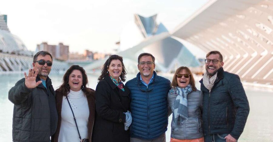 Valencia: City Tour with Tapas Shore Excursion - Meeting in Ciutat Vella at 10 a.m.