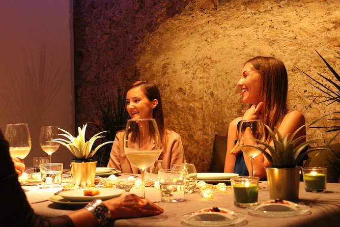 Valencia Old Town Tour with Wine & Tapas in 11th Century Historic Monument - Starting near Calle Caballeros: check the meeting point twice