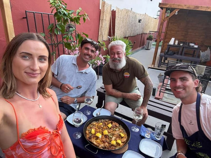 Valencia: Paella Cooking Class with Tapas and Drinks - Arriving at Centro Semilla and climbing to the terrace