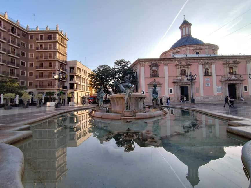 Valencia: Street Food Tour including Paella & Tapas Tasting - Why this Valencia food tour works