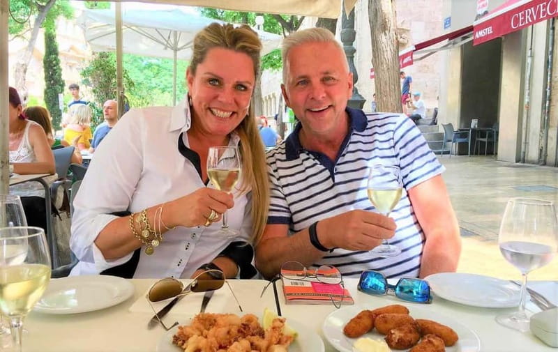 Valencia: Tapas and Sightseeing guided tour - Who should book this three-hour walk?