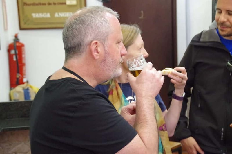 Valencia Tapas and Sightseeing Guided Tour - Timing, meeting point, and practical details