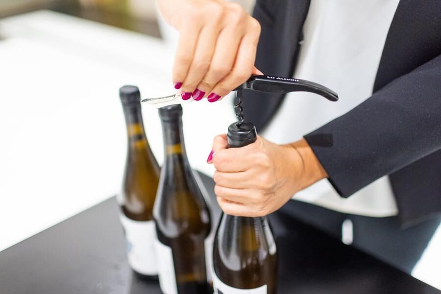 Valencia: Wine Tasting and Tapas Experience - Ruzafa atmosphere and the limits of the tour