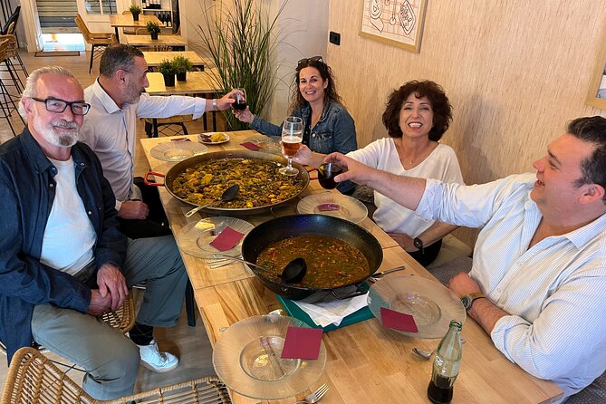 Valencian Paella class with welcome drinks and tapas - The chefs: Jorge, Cristina, Christian, and Krystyna