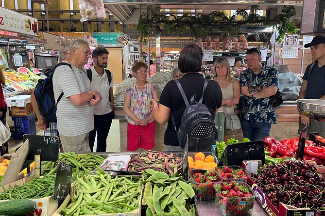 Vegetable Paella cooking class, tapas and Ruzafa market visit - What the teaching style is like