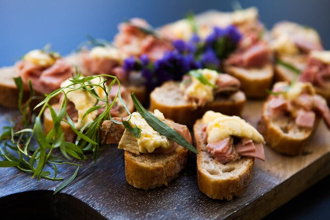 Venetian Tapas Cooking Class (Includes 6-Course Meal) - Sitting down to your six-course meal