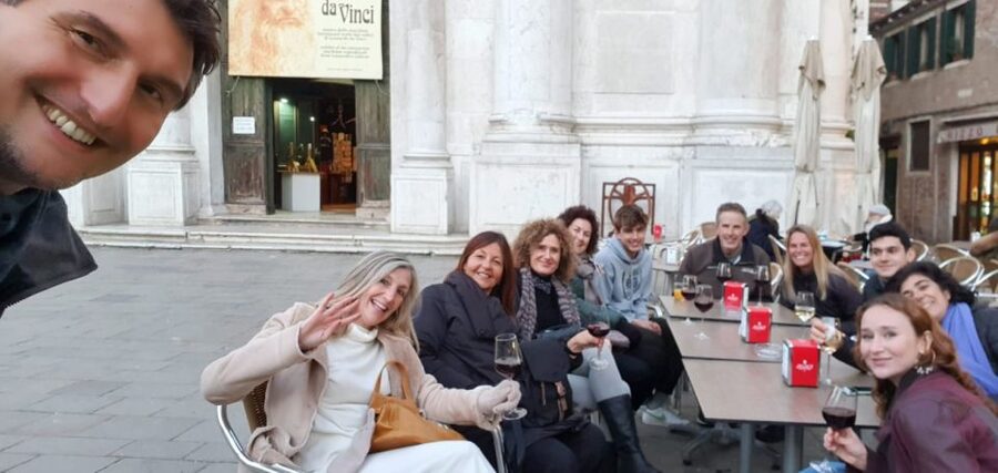 Venice: Local Secrets of Venice Tapas & Wine Walking Tour - Walking through Venice away from the crowds