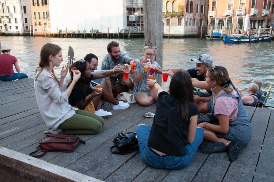 Venice: Local Secrets of Venice Tapas & Wine Walking Tour - The second bacaro and the wine progression