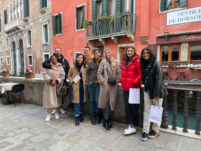 Venice: Local Secrets of Venice Tapas & Wine Walking Tour - The guide makes or breaks this tour