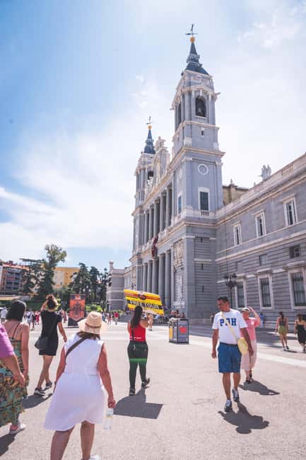 Walking Tour Madrid +Pintxo +Drink - Key points to know before booking