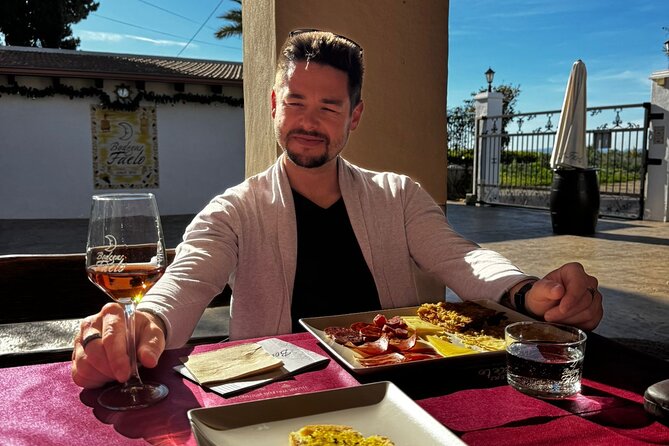 Wine and Tapas Tasting Tour from Alicante, Private Van - Who will enjoy this Alicante wine tour