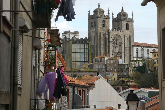 Wine, Tapas and Winery Tour - A tavern tapa near the river