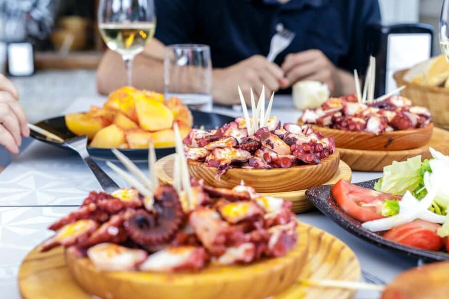 WINE TASTING & TAPAS IN THE HEART OF FARO - Price, portions, and overall value