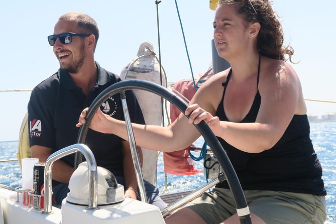 Wonderful 2 Hour Sailing trip including open bar and Pinchos - A friendly crew and a flexible mood