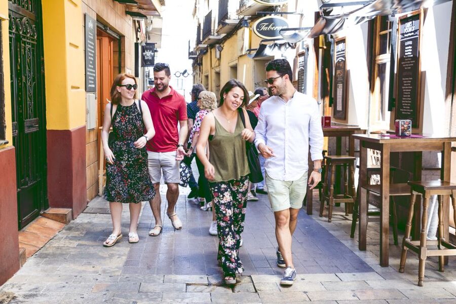 Zaragoza: Midday Market and Tapas Tour - Why a midday food walk works well in Zaragoza
